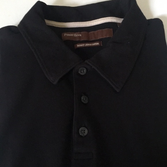 Essential Pima Cotton V-Neck T-Shirt in Short Sleeve